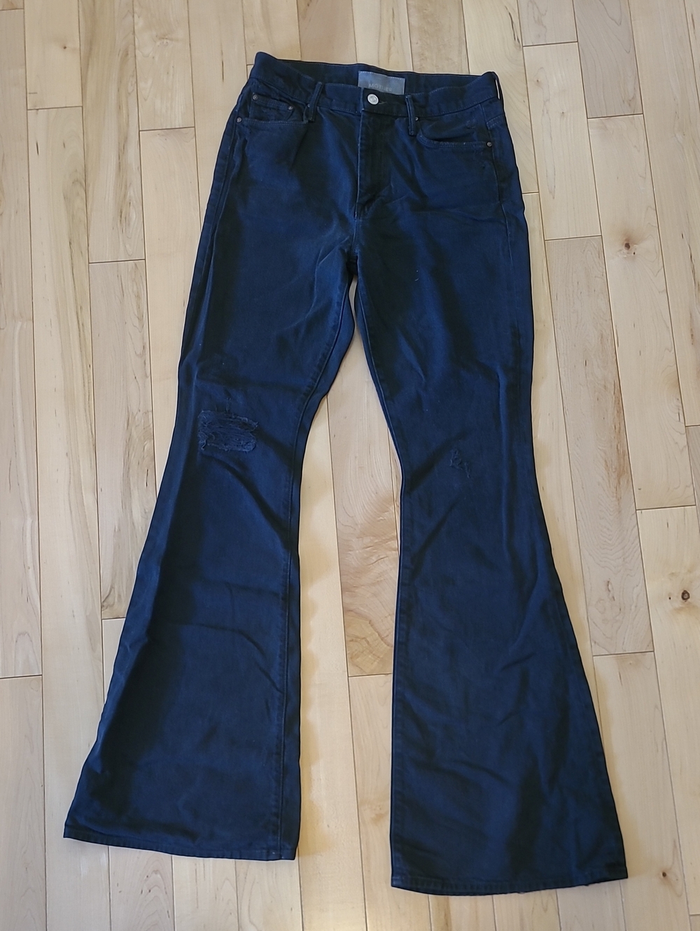 MOTHER Women’s Size 28 The Supper Cruiser Black Flare Jeans